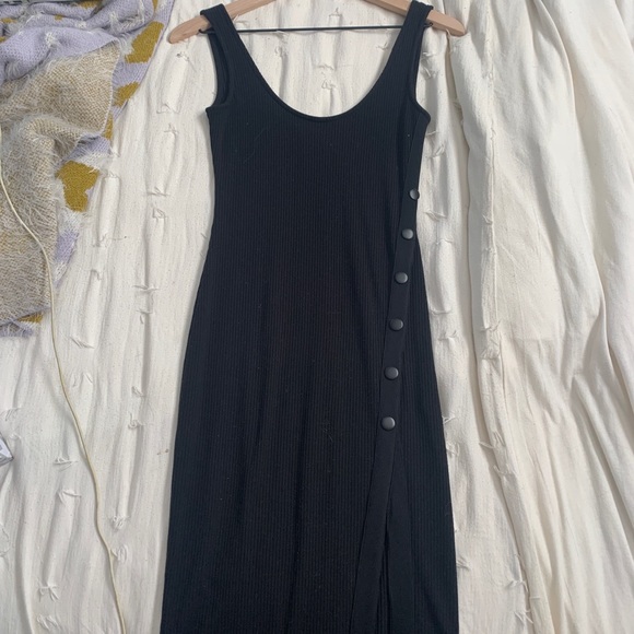 tight black midi dress